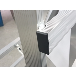 行走梯厚-冠座企業有限公司